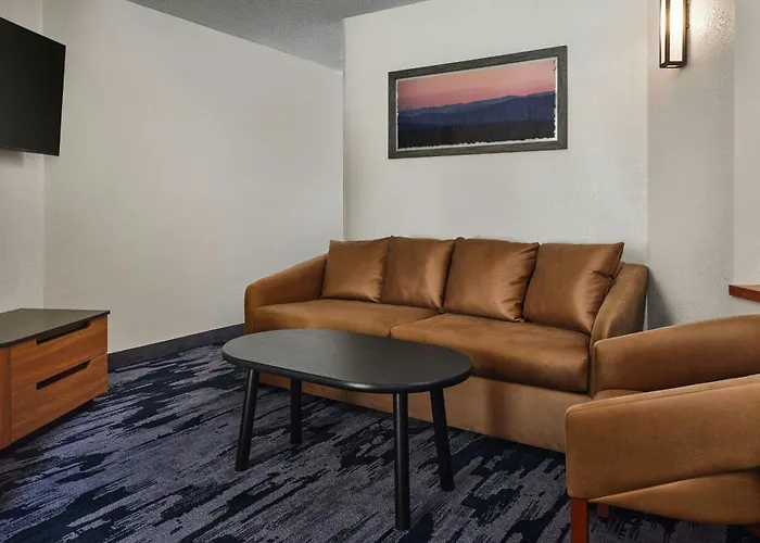 Fairfield & By Marriott