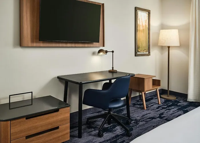 Fairfield & By Marriott 3*