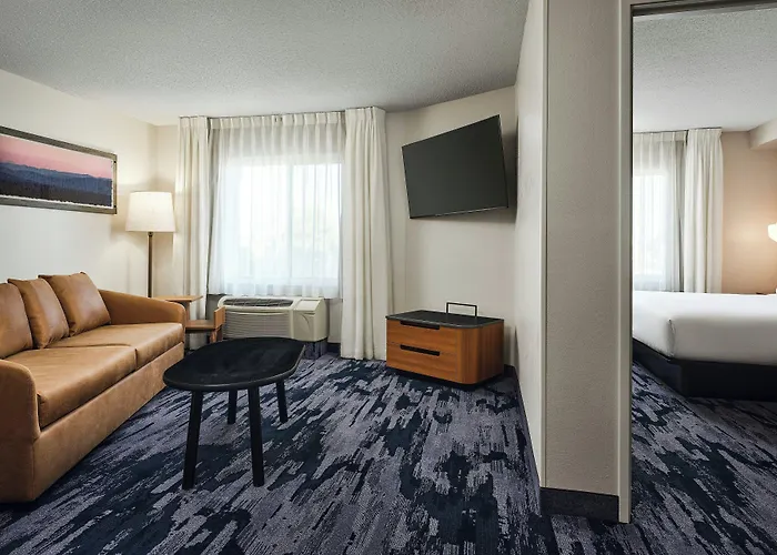 Fairfield & By Marriott 3*