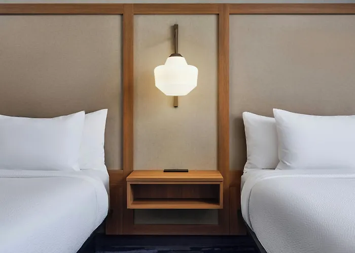 Fairfield & By Marriott 3*